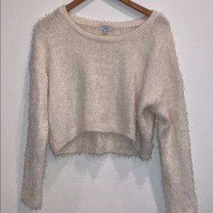 L Tobi women’s fuzzy white sweater long sleeve